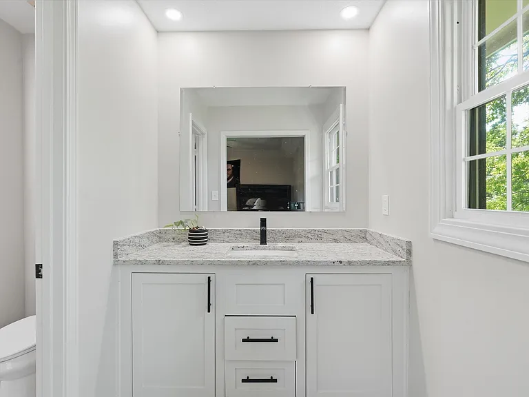3513 Bob Billings Pkwy — Photo 20