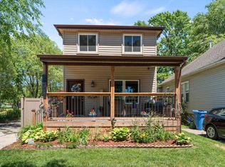 464 Oak St, Windsor, ON N9A 5E6