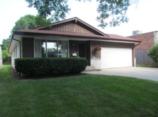 520 N 77th St, Wauwatosa, WI 53213
