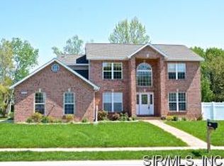 206 Fairwood Hills Rd, O Fallon, IL 62269