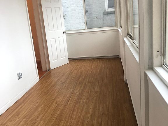 2nd image of 2826 Bruner Ave #1