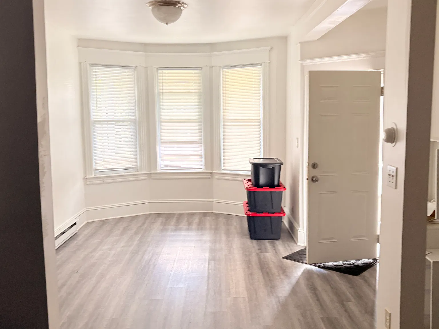 1119 Bushkill St — Photo 3