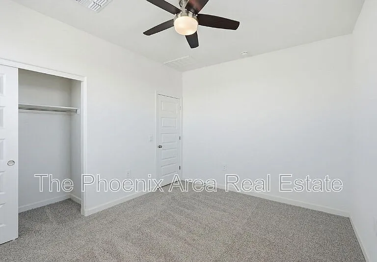 2761 W Seaver Ave — Photo 18