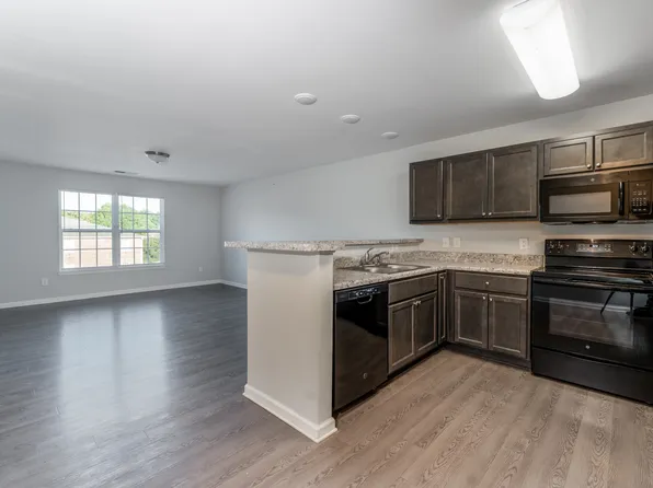 Reynolds Place Apartments