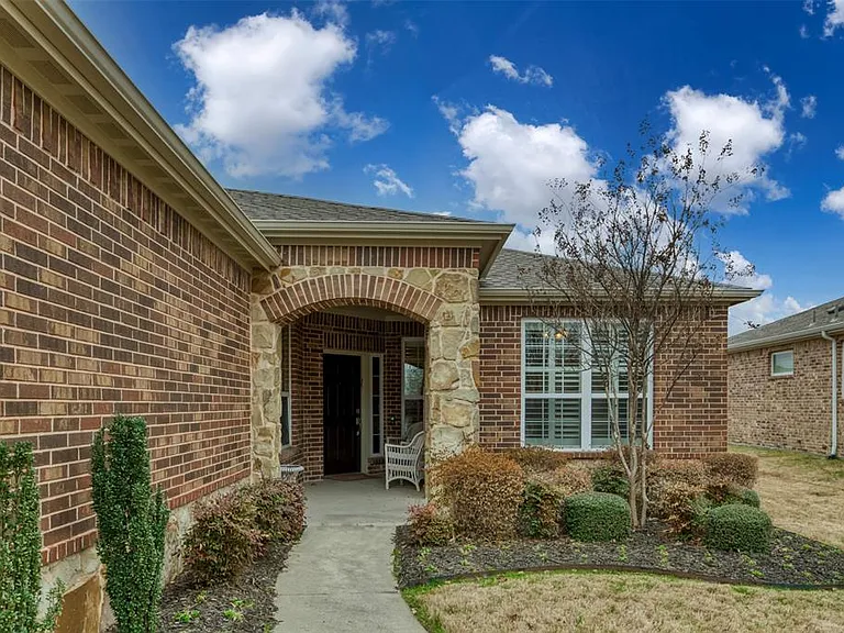 6201 Arcadia Park Ln — Photo 3