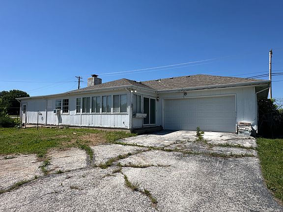 2nd image of 2110 State Highway 14 E