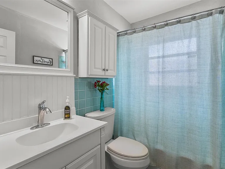 2082 Orchid St — Photo 12