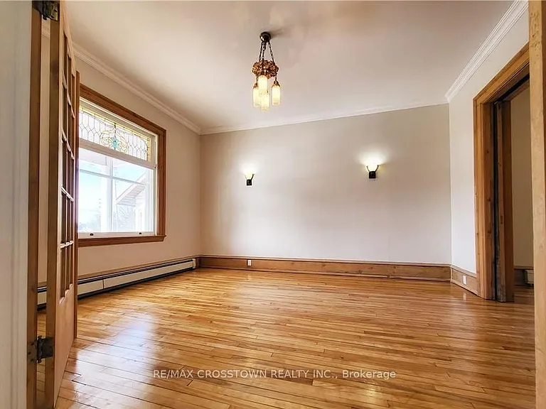 406 Algonquin Ave #FRONT — Photo 9