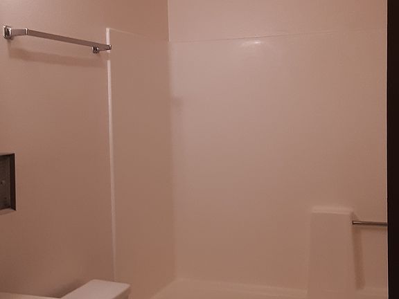 5th image of 1509 E Baker St #D