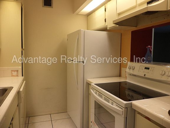 4th image of 4411 Shady Terrace Ln APT 306
