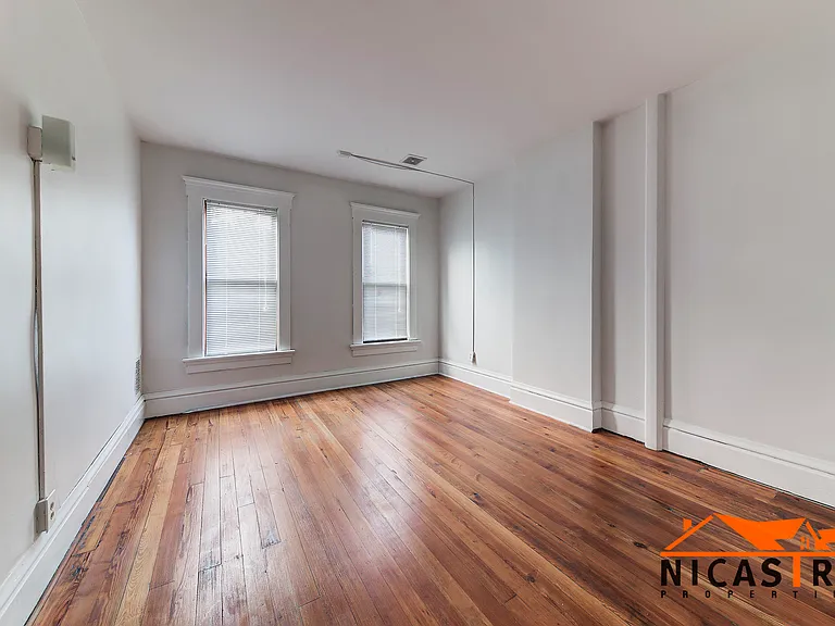 324 Buttles Ave — Photo 14