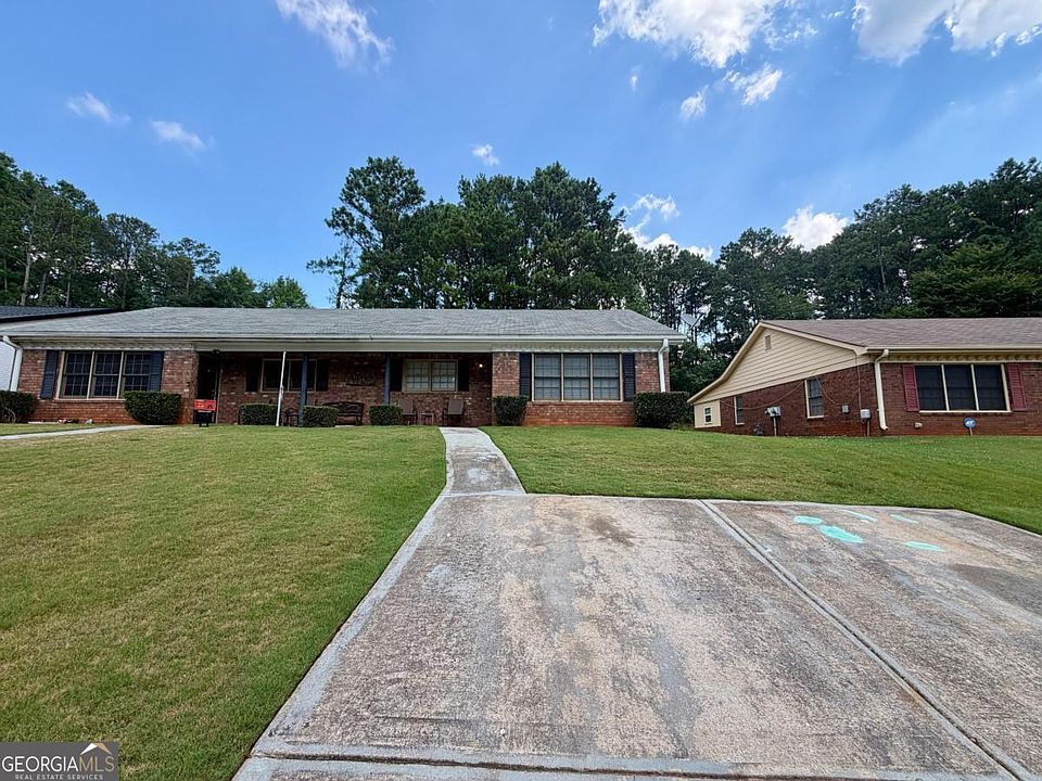 1st image of 1780 Southgate Ln SE