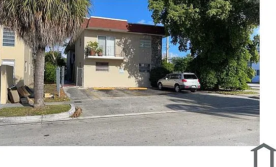 2 bed, 800 sqft, $2,350 — Photo 1
