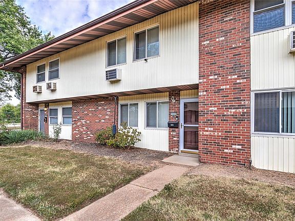 2nd image of 7502 Hazelcrest Dr #236