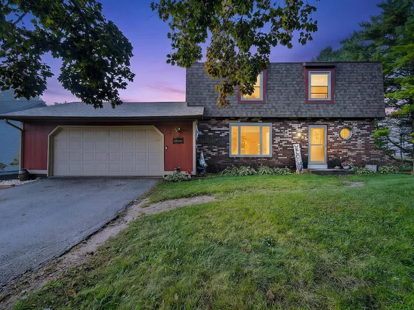 8323 10 PLACE, Kenosha, WI 53144