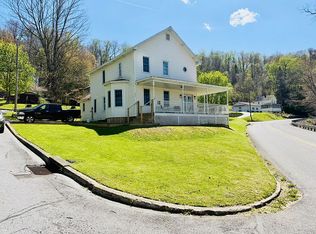 39824 State St, Ridgway, PA 15853