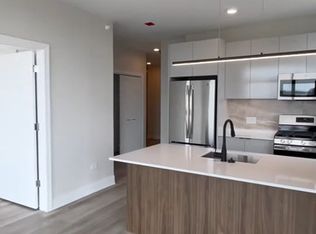 1214 W Van Buren St, Chicago, IL 60607