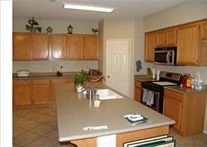 3rd image of 34802 Elmwood Ln