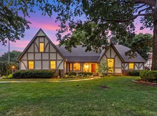 3516 W 101st Ter, Leawood, KS 66206