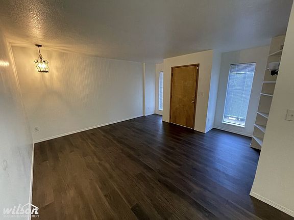 3rd image of 315 N 7th St APT 3