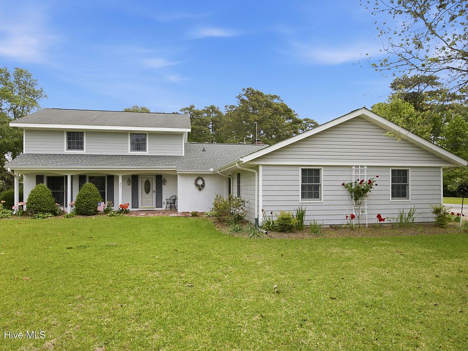 1st image of 201 Sycamore Drive