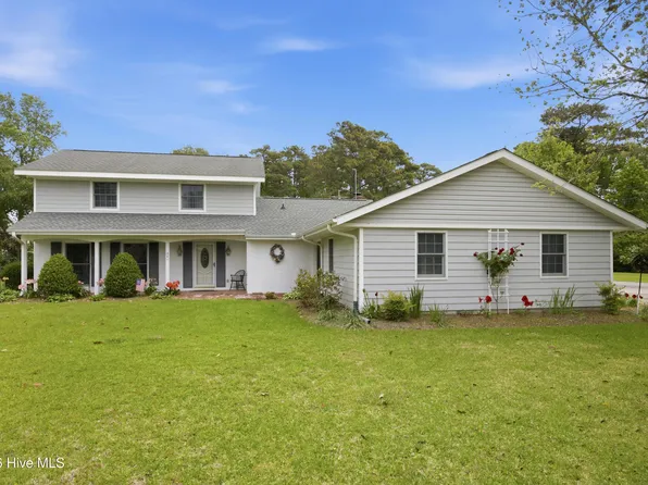 201 Sycamore Drive, Beaufort, NC 28516