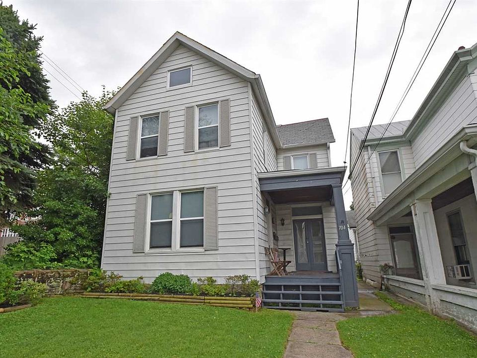 1st image of 704 Vine St