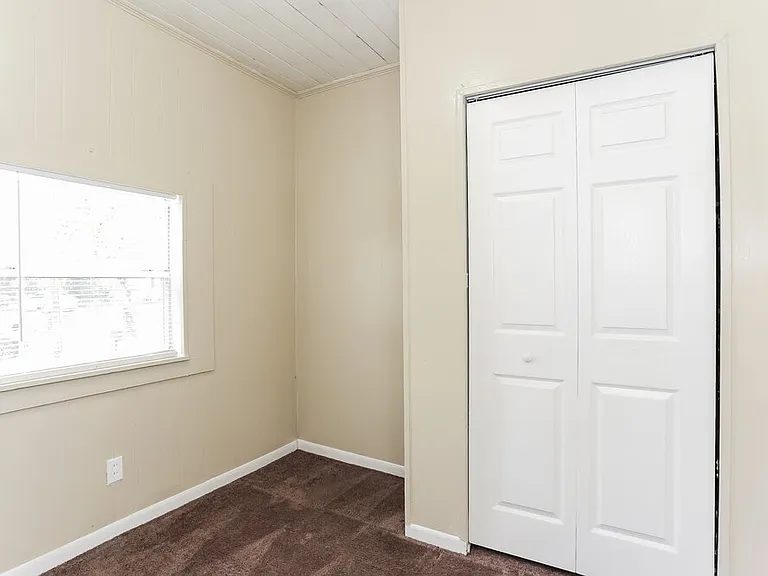 2025 Prospect St E — Photo 14