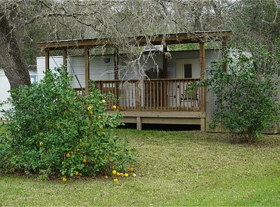 4th image of 615 Shady Oaks Hbr