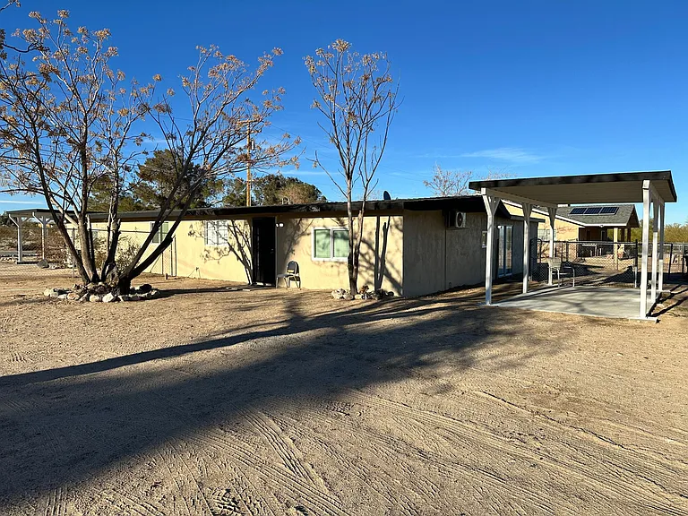 72664 Sunnyslope Dr — Photo 1