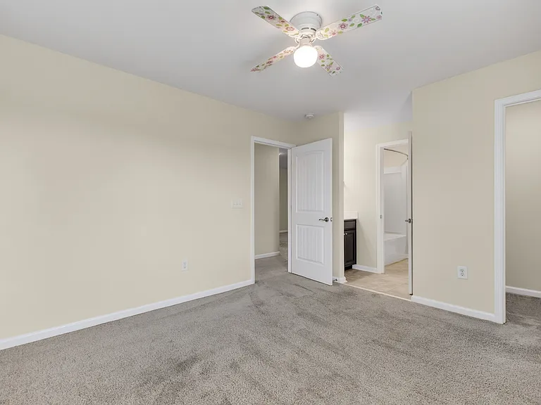 2112 Turling Way — Photo 34