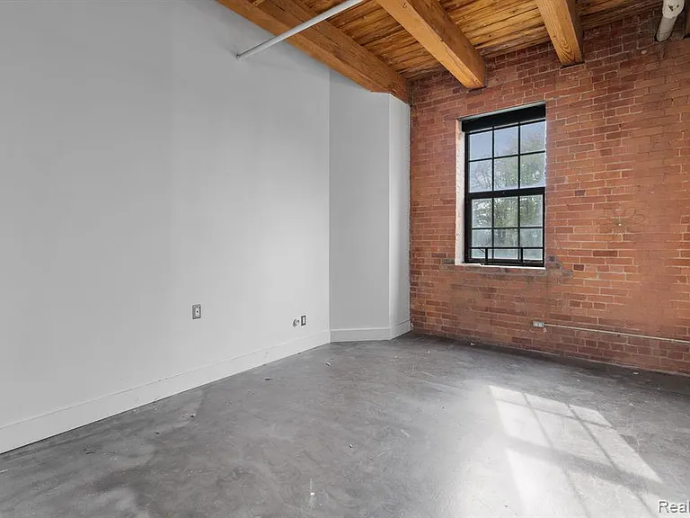 6533 E Jefferson Ave #117 — Photo 14