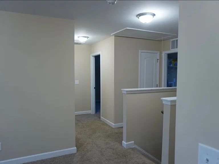 1661 Stackhouse Dr — Photo 5