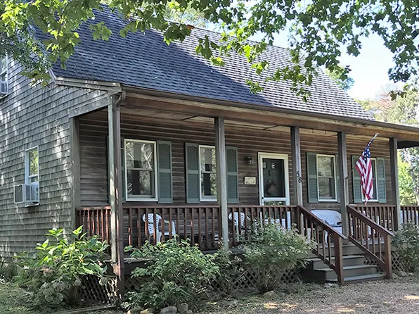58 Barnes Rd, Oak Bluffs, MA 02557