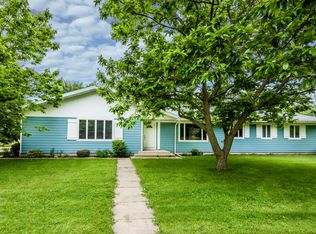370 Tannery Dr, Coloma, MI 49038