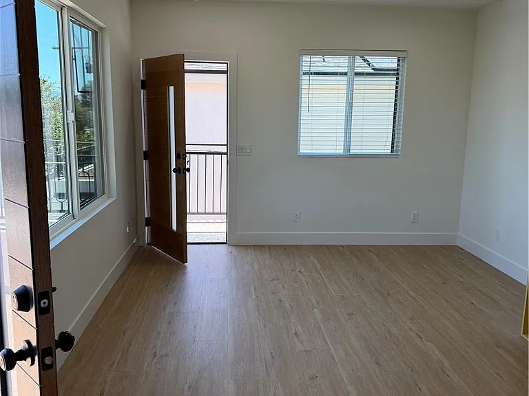 8823 Delco Ave — Photo 7