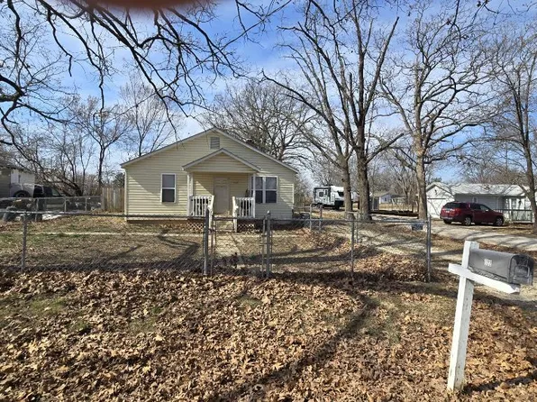 602 Vance St, Cuba, MO 65453