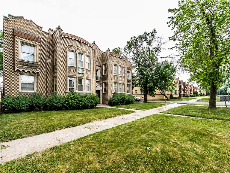 7955 S Calumet Ave #344-48 — Photo 9