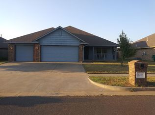 11221 NW 105th St, Yukon, OK 73099