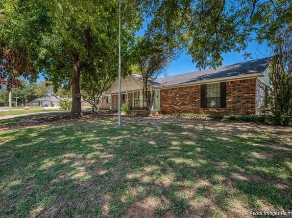 128 N 10th Ave, Purcell, OK 73080