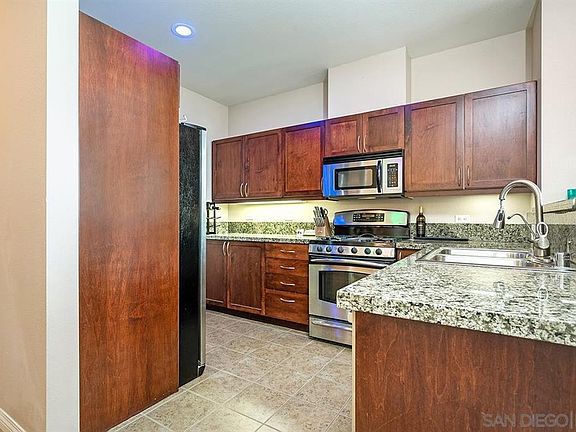 4th image of 530 K St Unit 1113