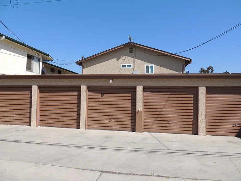 321 Gladys Ave #2 — Photo 34