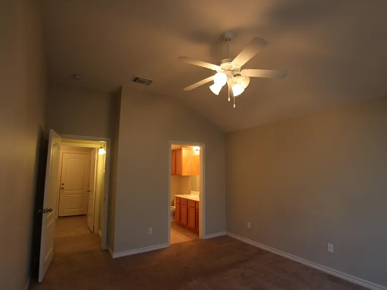 19993 Meadow West Ln — Photo 15