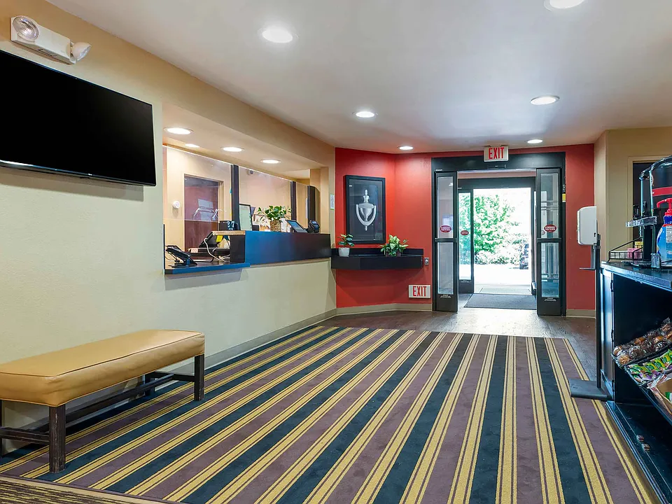 Lobby and Guest Check-in