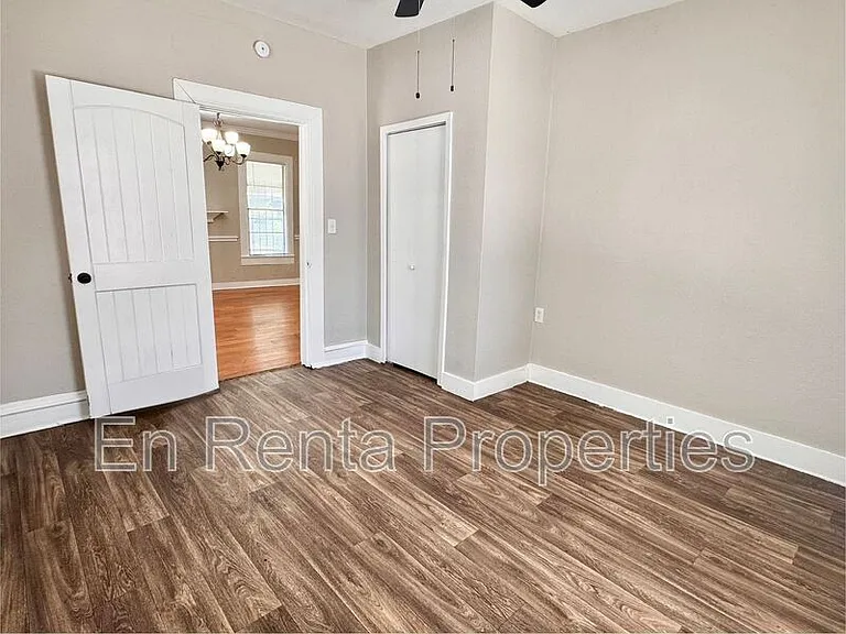 1925 Saint Louis Ave — Photo 13