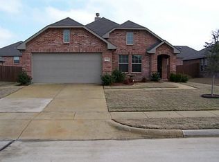 524 Indian Paintbrush Dr, Fate, TX 75087