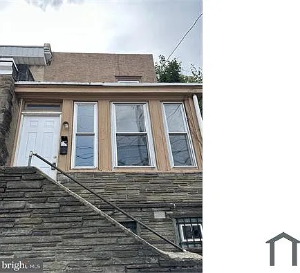 4672 Stenton Ave — Photo 1