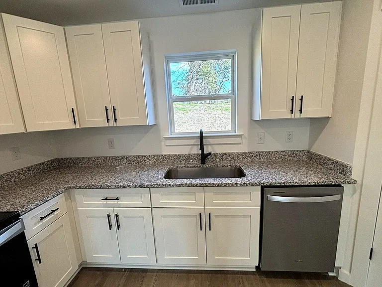 12 Catawba Ave — Photo 6