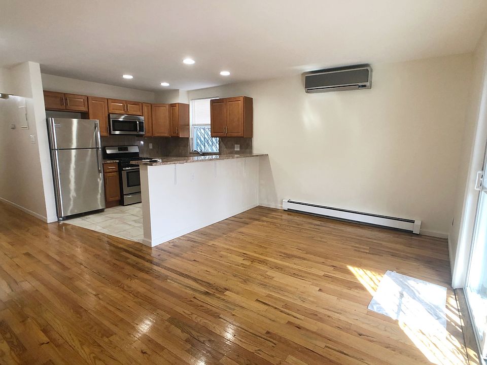1st image of 24-11 21st St #1A