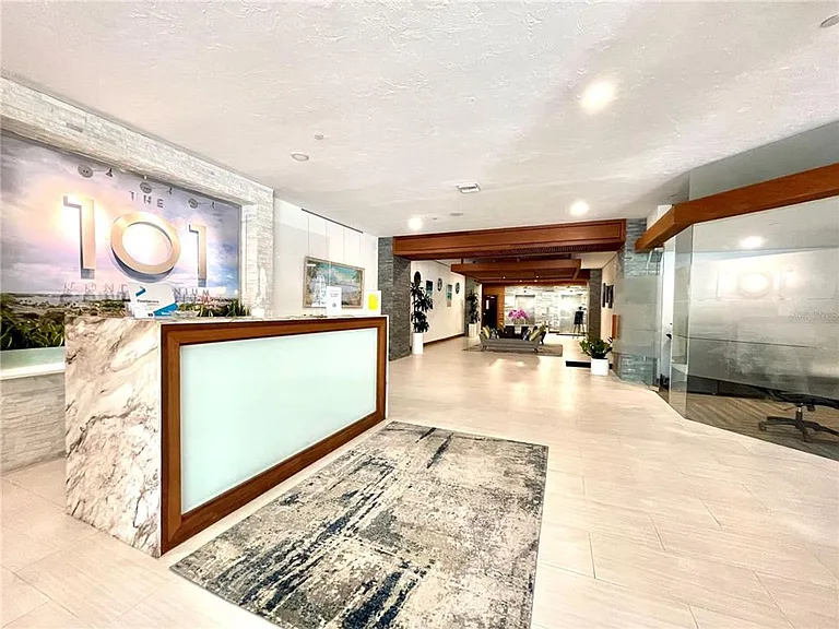 101 S Gulfstream Ave #15D — Photo 2